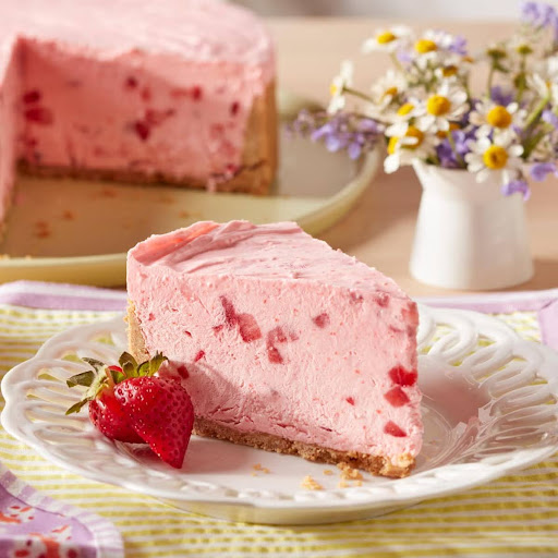 Mother's Day Cake - No-Bake Strawberry Cake