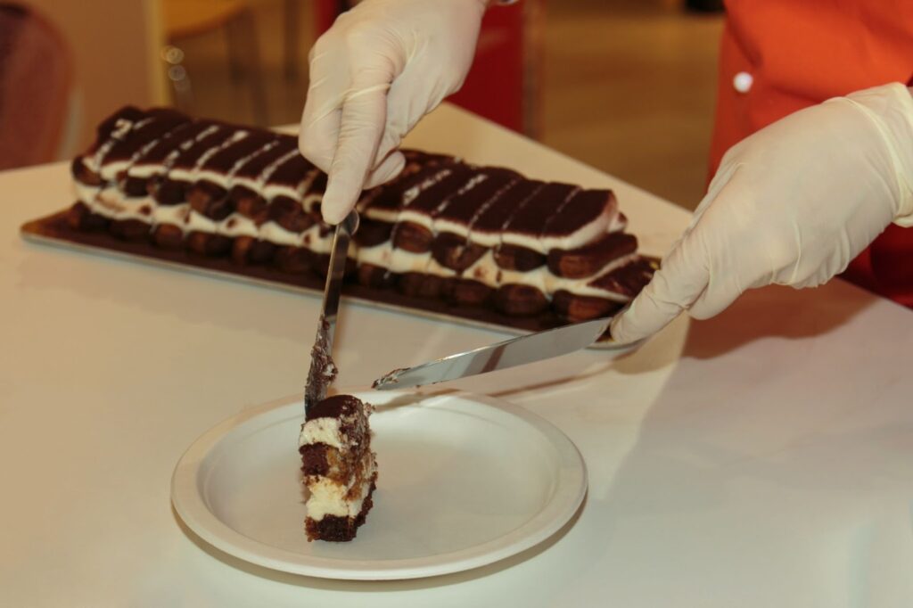 All Rounder Celebration Cake Size