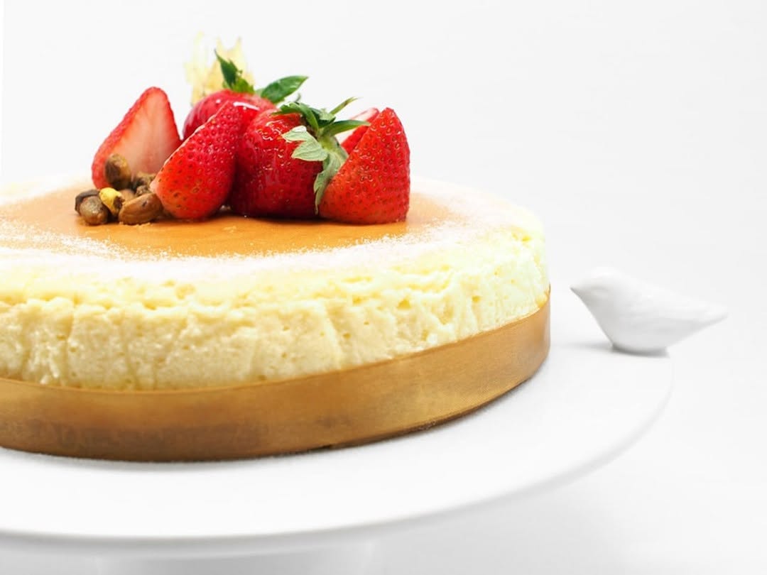 What to Write on a Customised Cake: 50+ Message Ideas