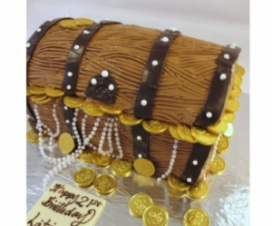 a 3d treasure chest cake