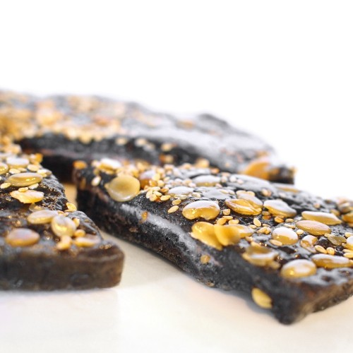 Steamed Black Sesame La Gao with Yam Paste