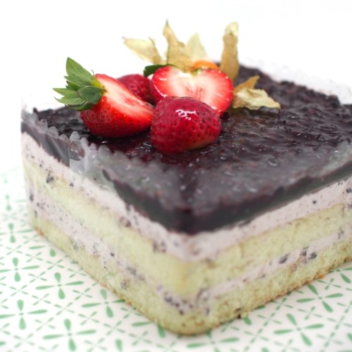 a pulut hitam cake